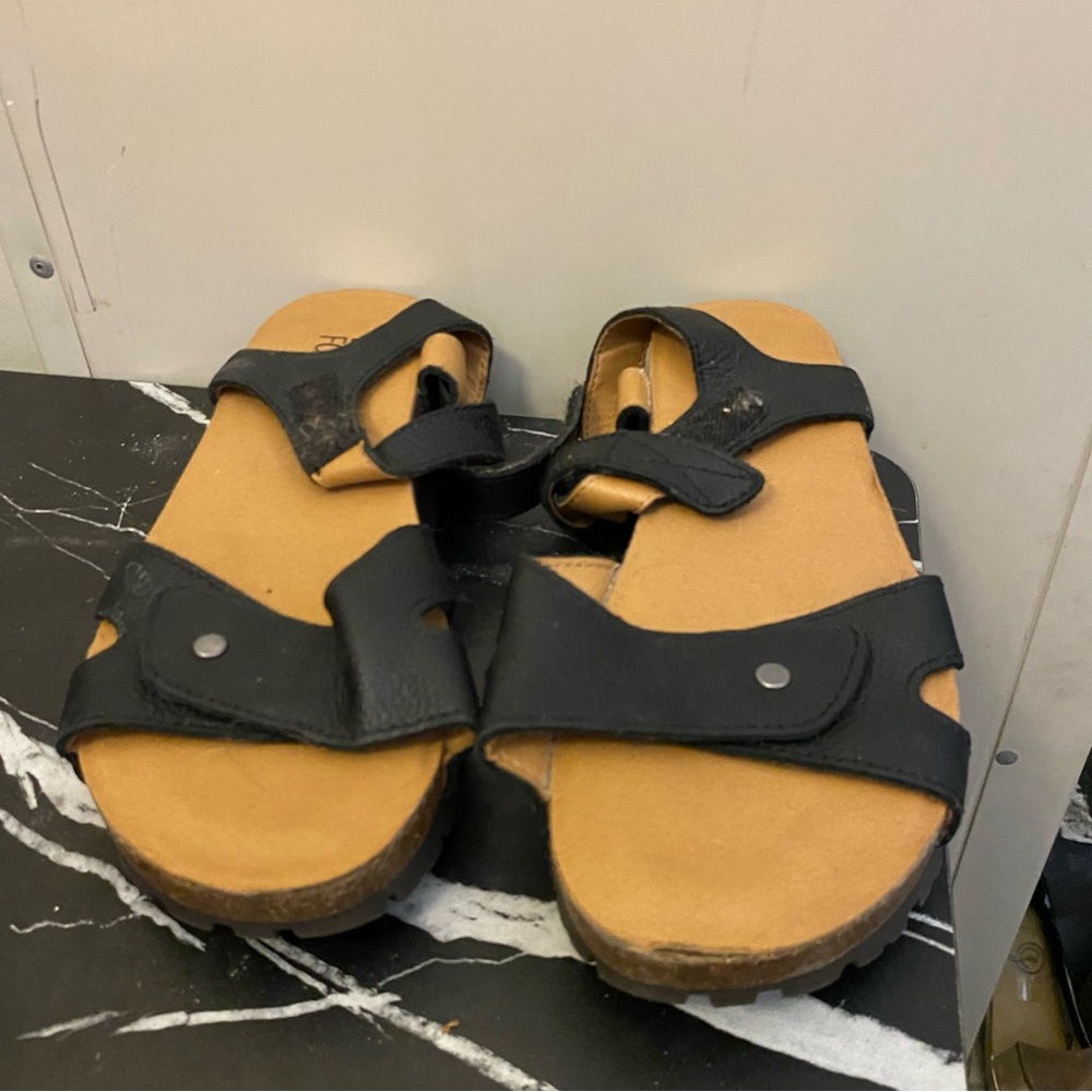 Women's Black and Tan Platform Sandals
